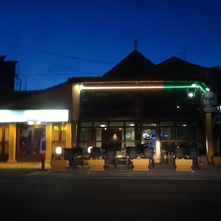 Dvorovi Motel Zoka المظهر الخارجي الصورة