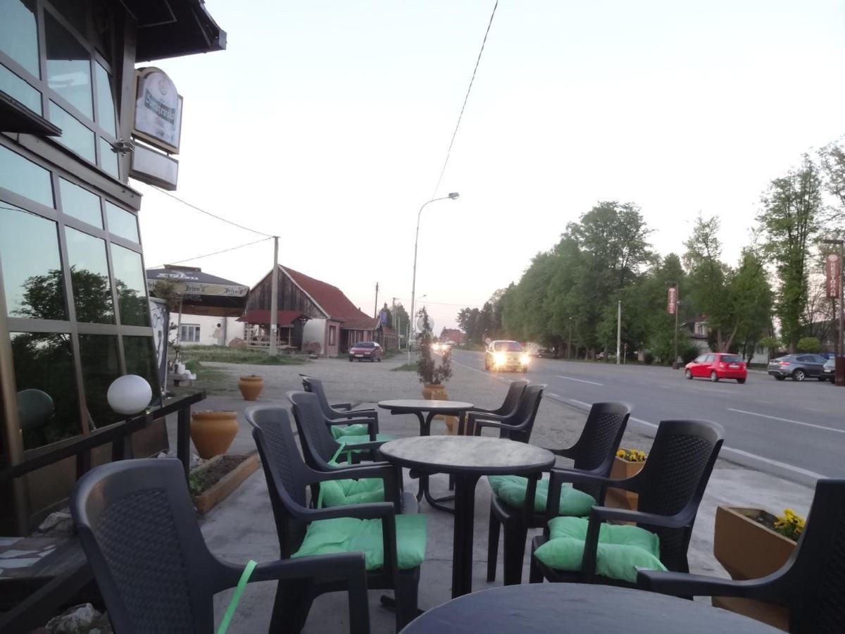 Dvorovi Motel Zoka المظهر الخارجي الصورة